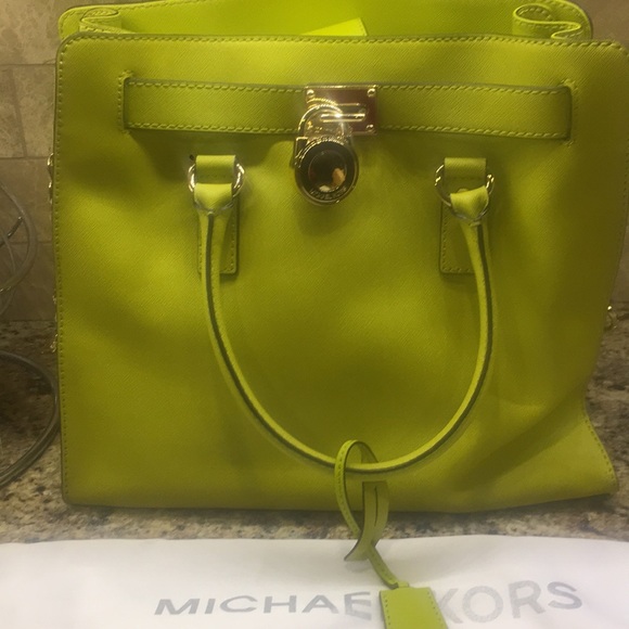 Michael Kors Handbags - Large Hamilton Handbag